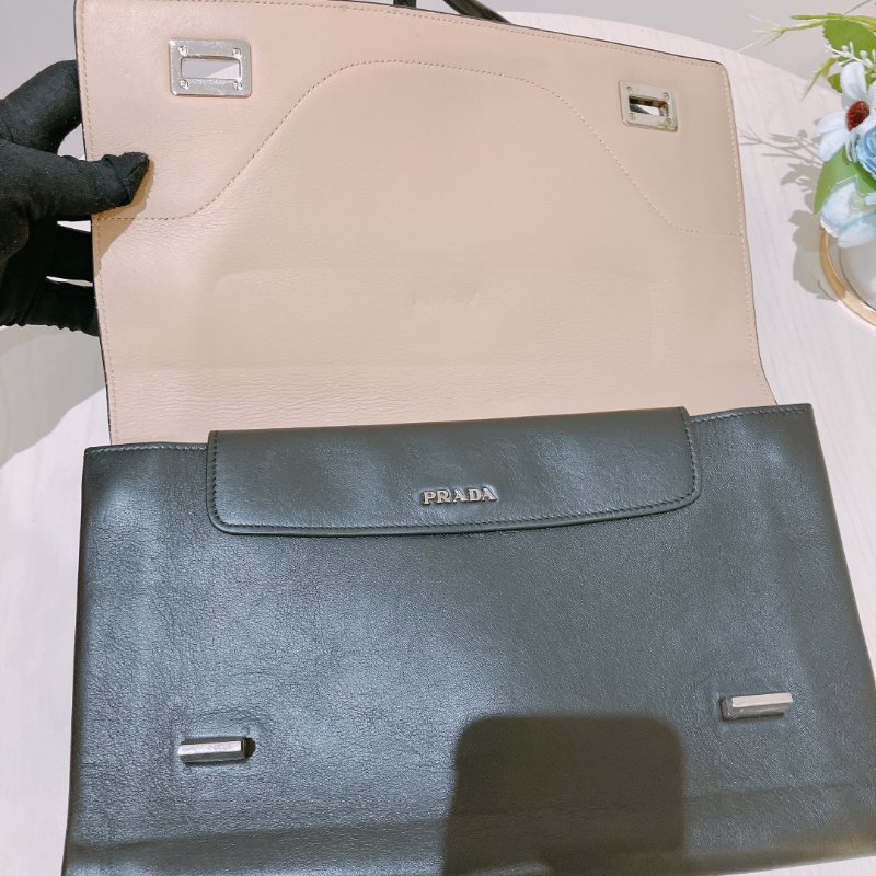 TK2019	Prada 普提拉肩帶包包 30cm Shoulder Bag Black X Nude Calfskin-20