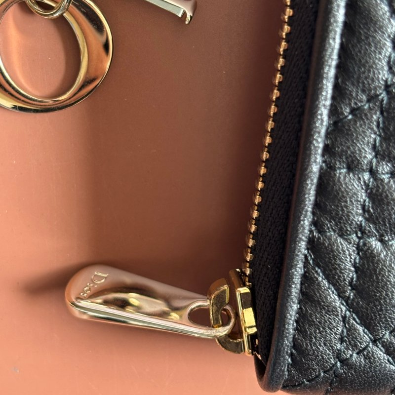 ::Christian Dior:: Lady Dior Voyageur 經典籐格紋中型拉鍊錢夾 ㄇ型拉鍊中夾-4