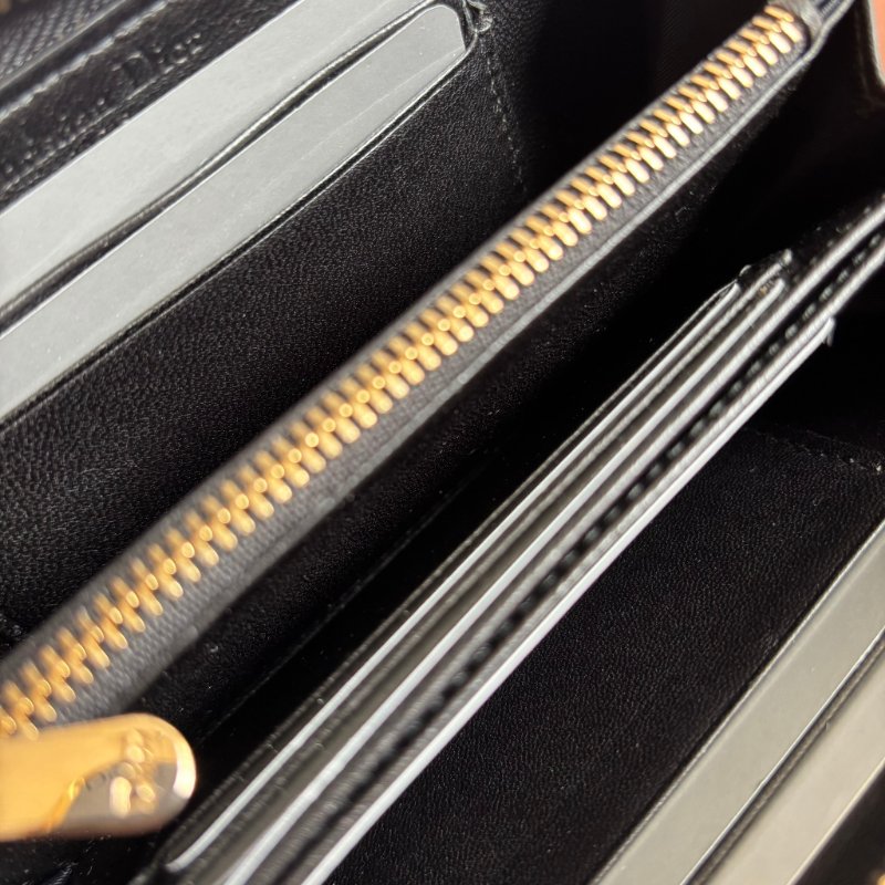 ::Christian Dior:: Lady Dior Voyageur 經典籐格紋中型拉鍊錢夾 ㄇ型拉鍊中夾-19