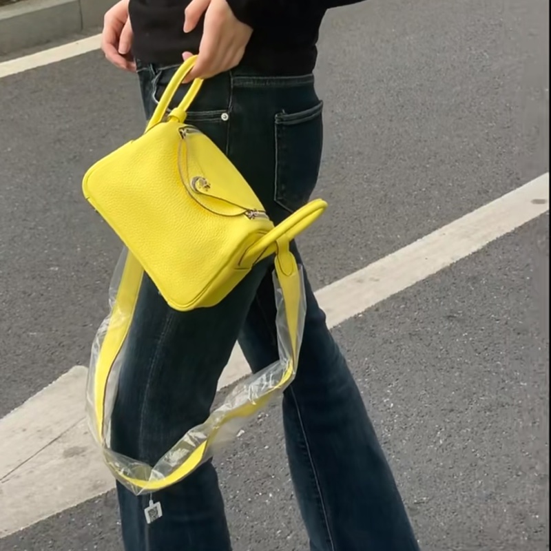 莉亞精品♡ Hermes mini Lindy 檸檬黃#b刻 全新未使用-1
