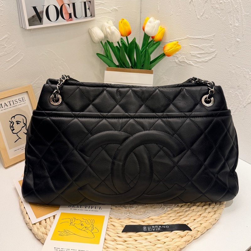 Chanel Caviar Leather Tote-0