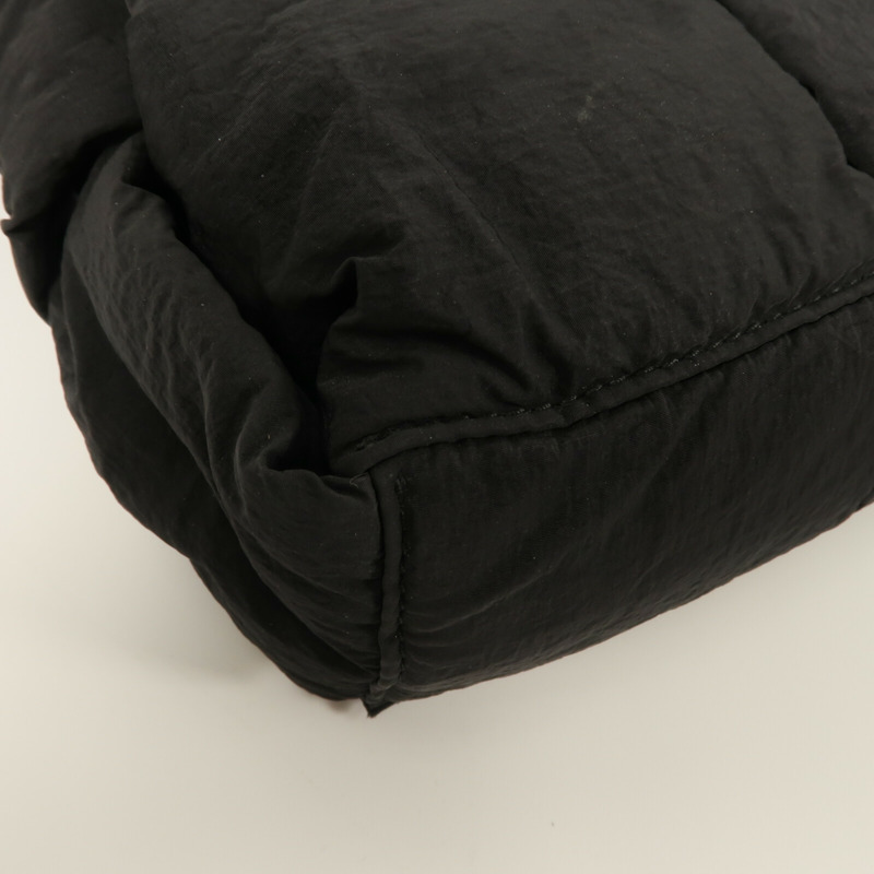 BOTTEGA VENETA 尼龍Cassette Messenger肩背袋-10