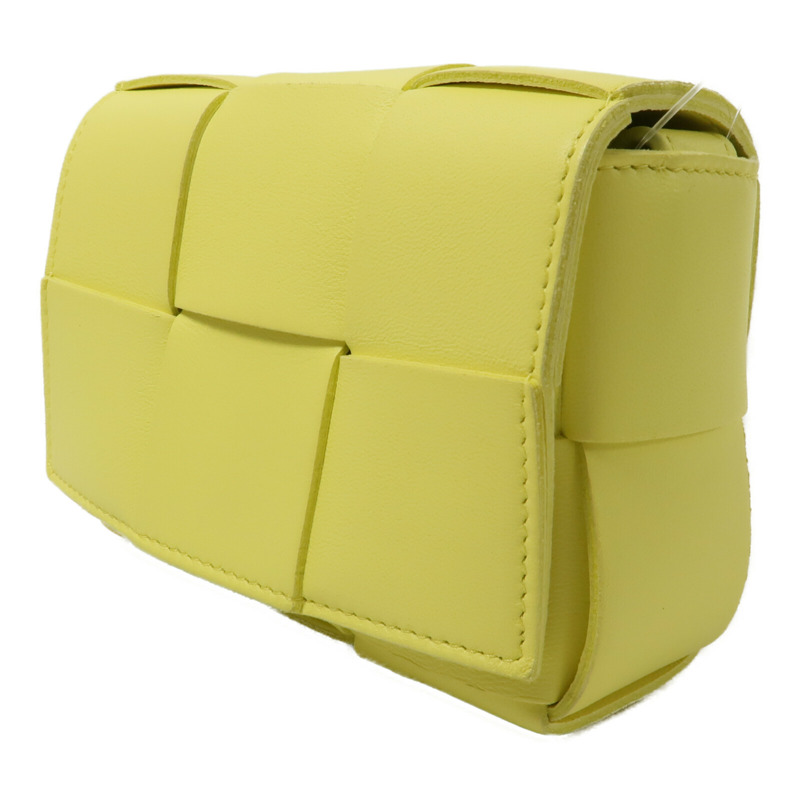 BOTTEGA VENETA 羊皮皮革Mini Cassette Bel肩背袋-2