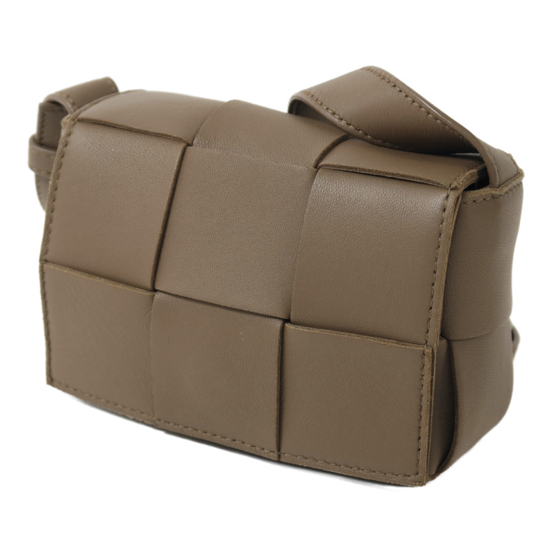 BOTTEGA VENETA 羊皮皮革Candy Cassette肩背袋-2