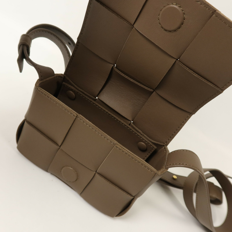 BOTTEGA VENETA 羊皮皮革Candy Cassette肩背袋-4