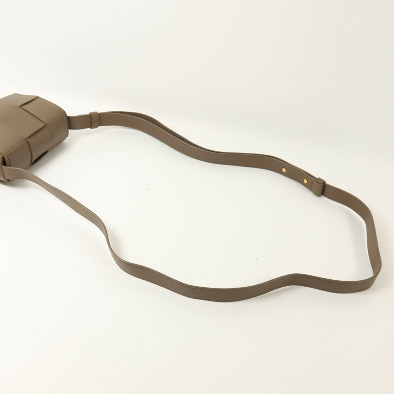 BOTTEGA VENETA 羊皮皮革Candy Cassette肩背袋-7