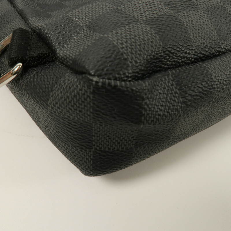 LOUIS VUITTON Damier Graphite Avenue Sling Bag肩背袋-11