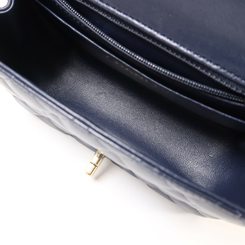 CHANEL 羊皮皮革Mini Classic 17鏈帶肩背袋-4