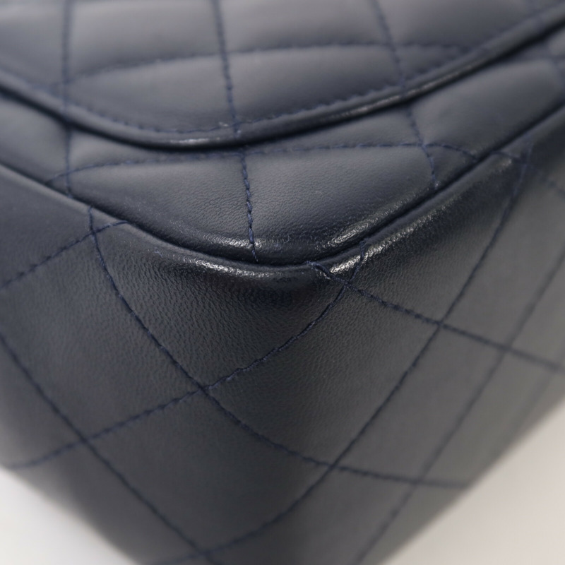 CHANEL 羊皮皮革Mini Classic 17鏈帶肩背袋-13