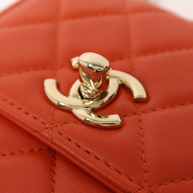 CHANEL 羊皮皮革Chain Shoulder鏈帶肩背袋-10