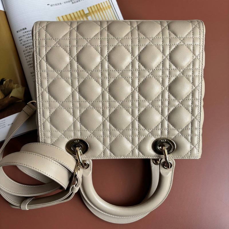 ::Christian Dior:: Lady Dior 淺駝米色 Cannage 5x5籐格紋羊皮黛妃包 手提包 斜背包-9