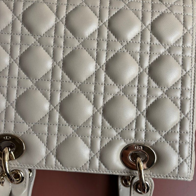 ::Christian Dior:: Lady Dior 淺駝米色 Cannage 5x5籐格紋羊皮黛妃包 手提包 斜背包-14