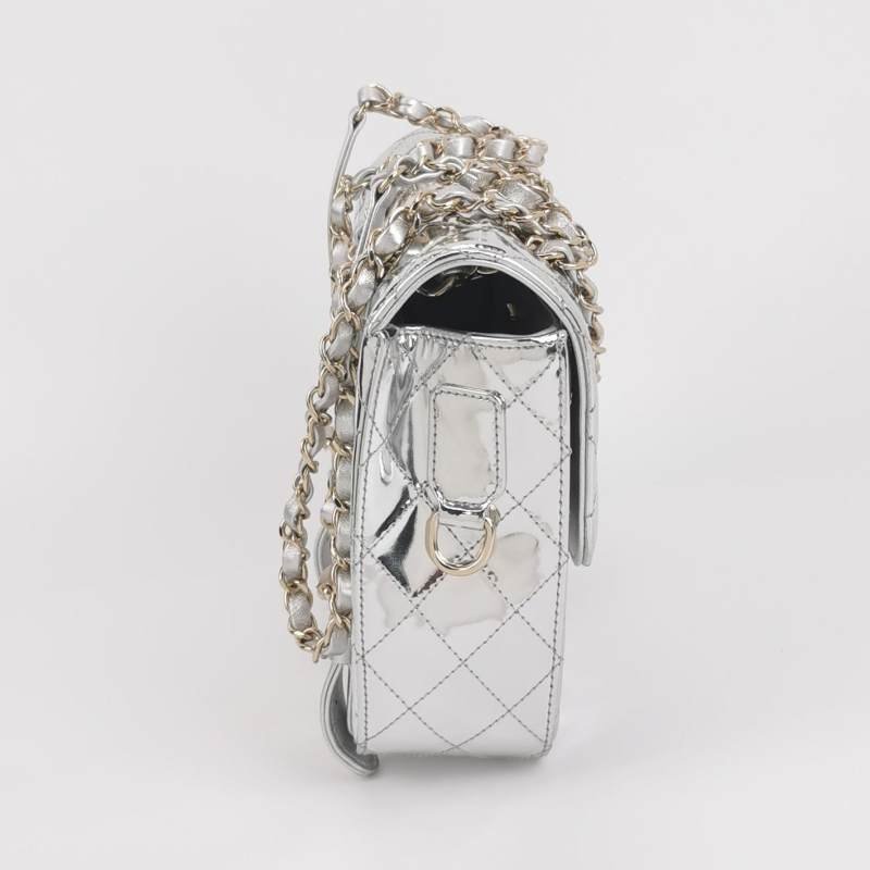 Chanel 羊皮純色菱格絎縫雙C釦子母包雙肩包-3