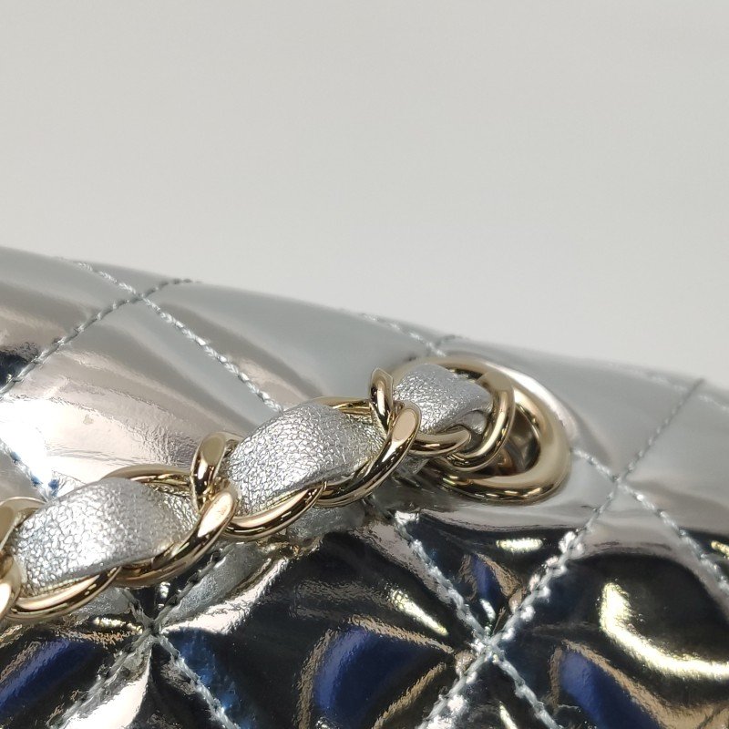 Chanel 羊皮純色菱格絎縫雙C釦子母包雙肩包-12