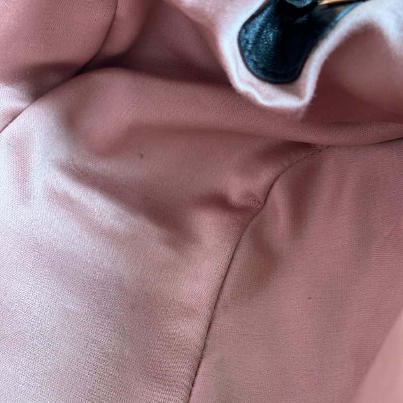 收藏割愛 ::Miu Miu:: Miu Belle Matelassé 黑色納帕軟皮手袋 復古口金包 蛇鏈包 手拿包 晚宴包-13