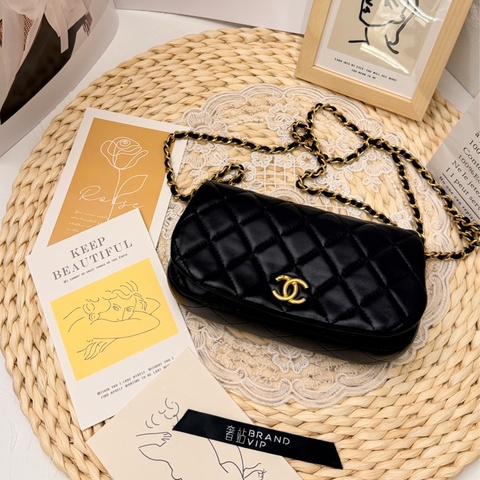 Chanel Mini Flap Bag (小牛皮 芯片22年）