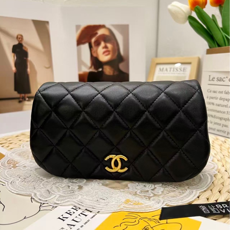 Chanel Mini Flap Bag (小牛皮 芯片22年）-6