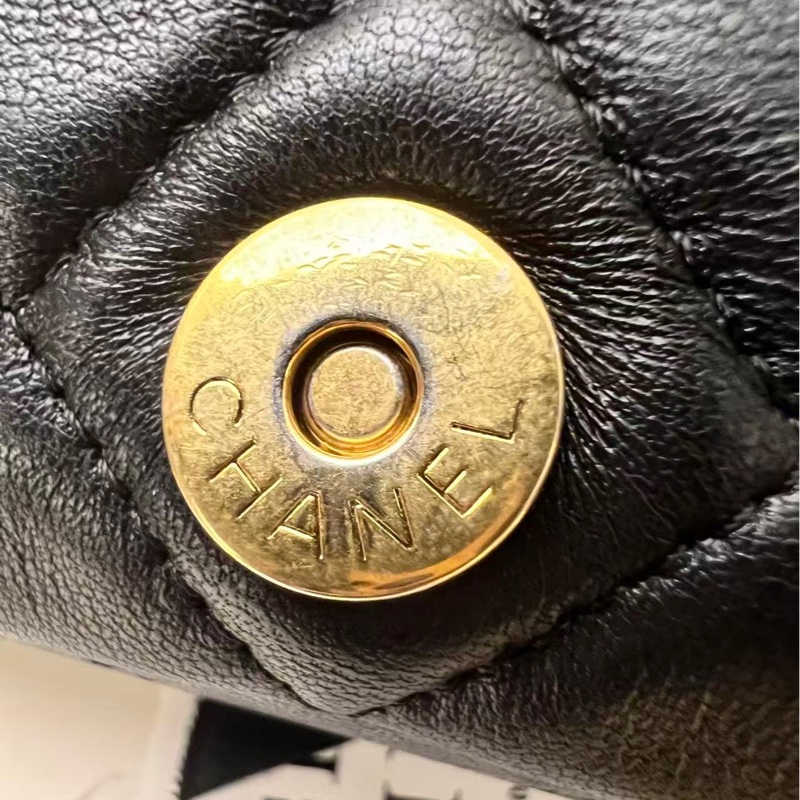 Chanel Mini Flap Bag (小牛皮 芯片22年）-19