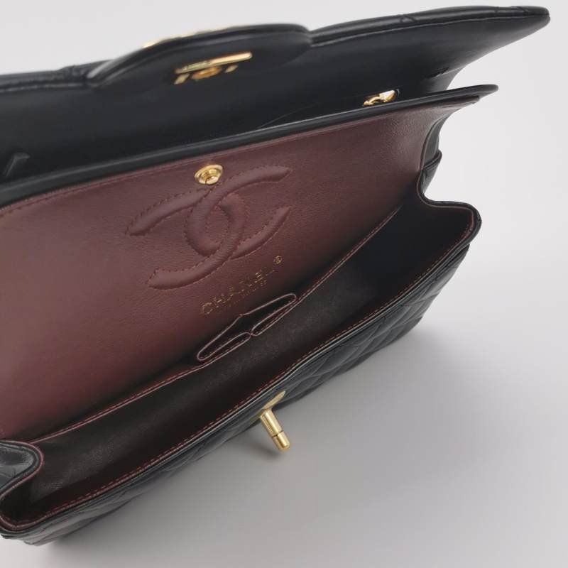 Chanel Classic Flap 經典款小號羊皮菱格絎縫雙C扣皮穿鏈單肩包-6