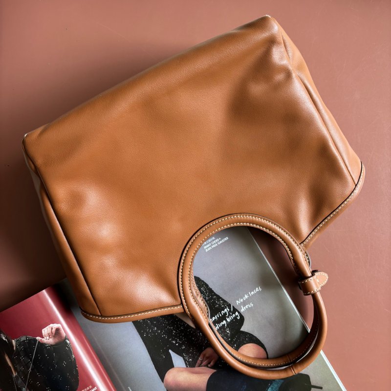 小號 ::Miu Miu:: IVY 干邑色 焦糖棕皮革手袋 手提斜背兩用包-1