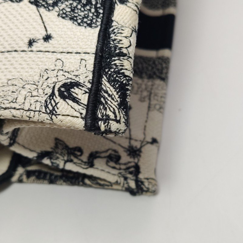 Dior Book Tote中型帆布Dior Zodiac圖案刺繡手提包-15