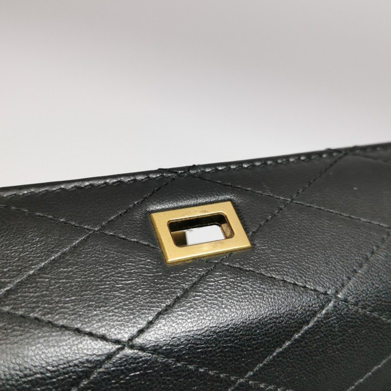 Saint Laurent 羊皮純色字母Logo斜背包-13