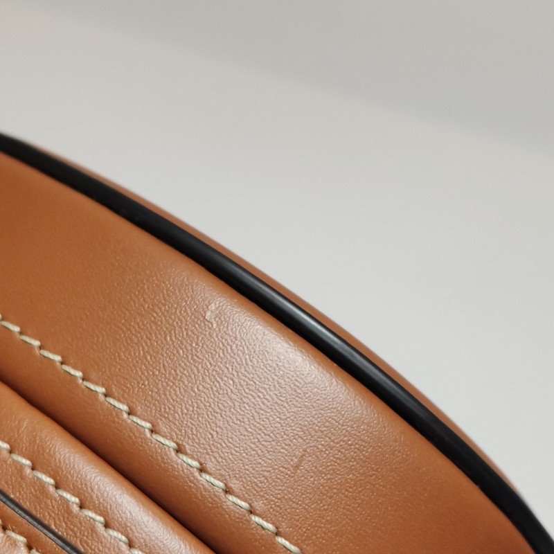 Celine Cuir Triomphe牛皮純色凱旋門Logo手提包-7