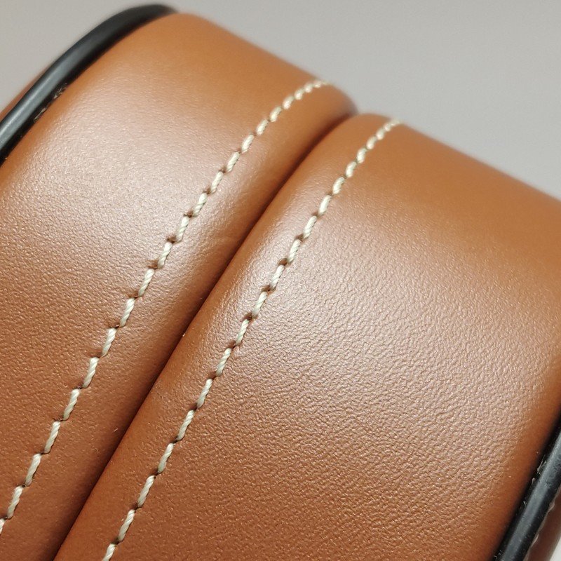 Celine Cuir Triomphe牛皮純色凱旋門Logo手提包-9