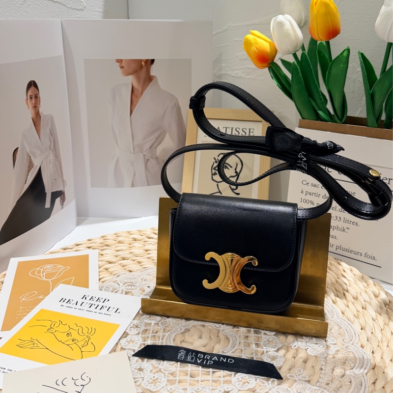 Celine Triomphe mini 牛皮手袋(閒置未使用）-1