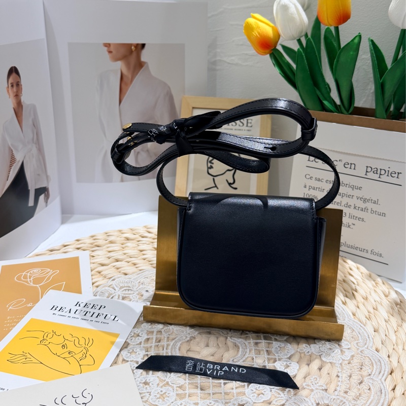 Celine Triomphe mini 牛皮手袋(閒置未使用）-2