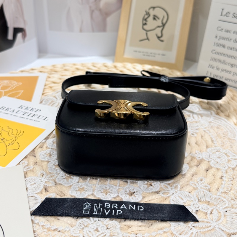 Celine Triomphe mini 牛皮手袋(閒置未使用）-3