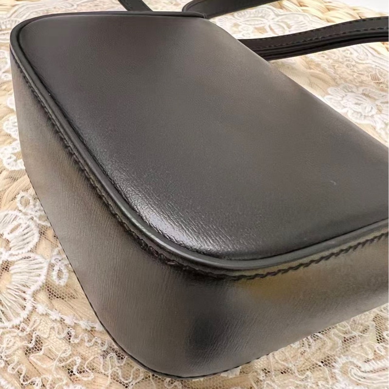 Celine Triomphe mini 牛皮手袋(閒置未使用）-12