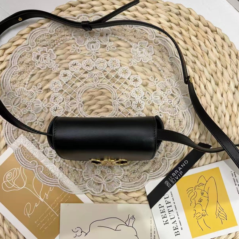 Celine Triomphe mini 牛皮手袋(閒置未使用）-13