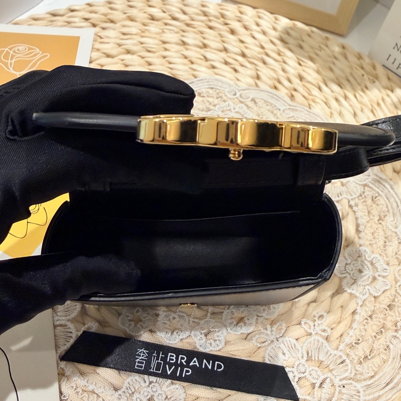 Celine Triomphe mini 牛皮手袋(閒置未使用）-18