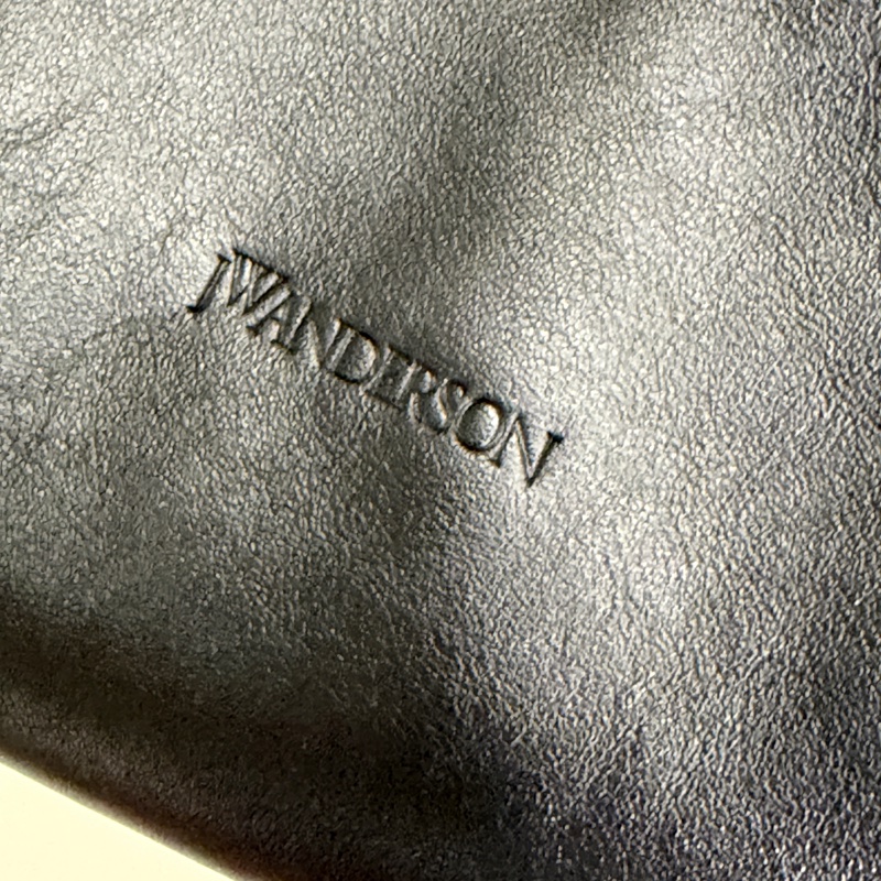 Jw Anderson Chain 銀鏈帶扭結真皮革手提包-1