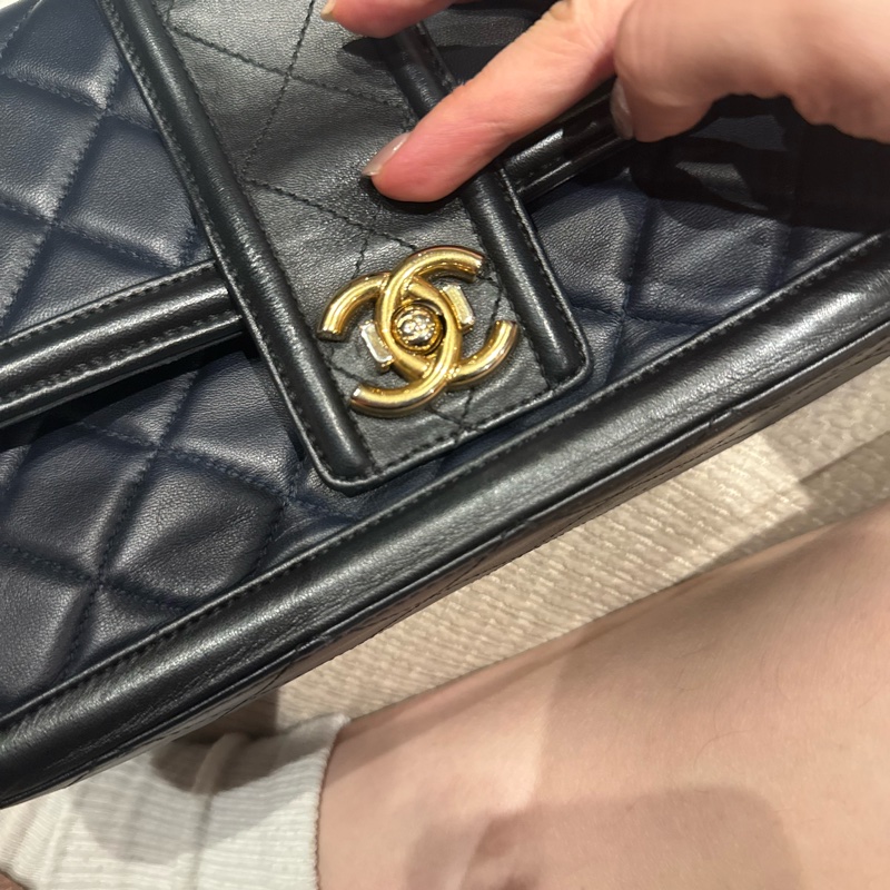 Chanel 肩背/斜背包 黛妃包 CF class flat 25公分 羊皮-14