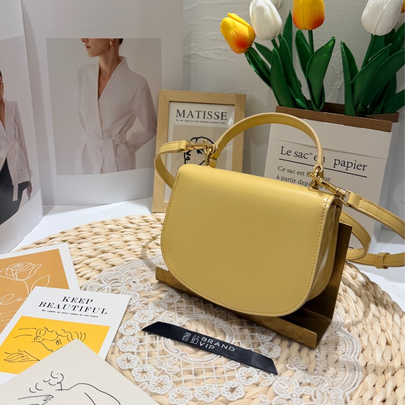 Celine Mini Besace Clea（閒置未使用）-1