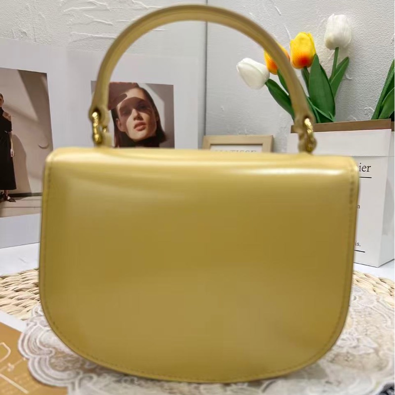 Celine Mini Besace Clea（閒置未使用）-6