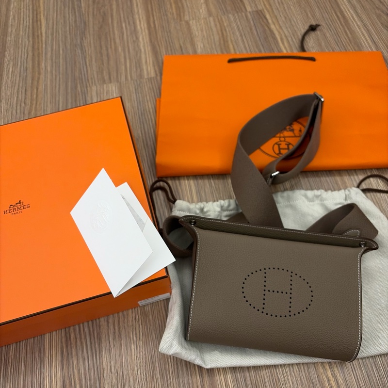 Hermes Videpoches 大象灰斜背包-12