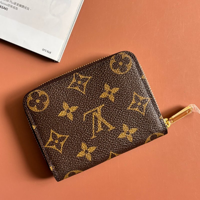 限量款 ::LOUIS VUITTON:: LV 愛心鎖圖樣燙金ㄇ拉零錢包 Monogram Love Lock Zippy Coin Purse-3