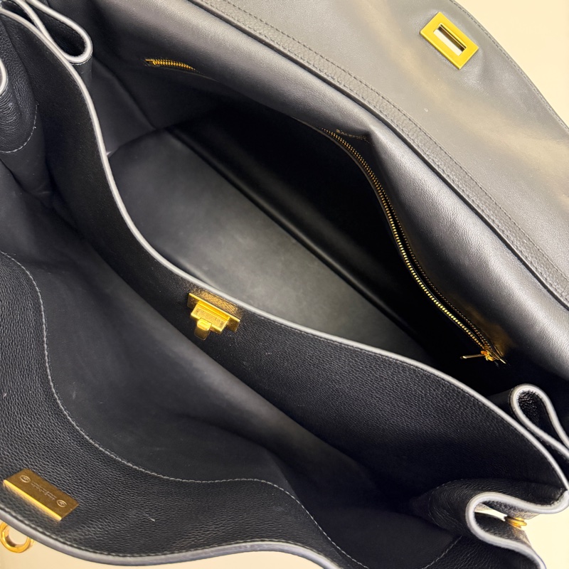 Balenciaga 黑金大號Rodeo 手提肩背包-11