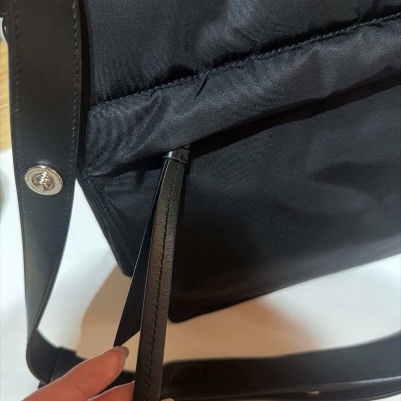 降價！prada郵差包 大號 中性男女接可揹 Jenny經紀人同款-9