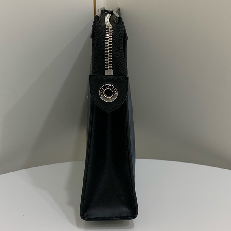 Louis Vuitton 路易威登 黑棋盤格限量藍拼手拿包洗漱包 成色；尺寸；27*21*3-3