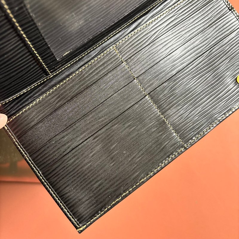 ::FENDI:: 直紋咖色帆布拼皮革釦式長夾-14