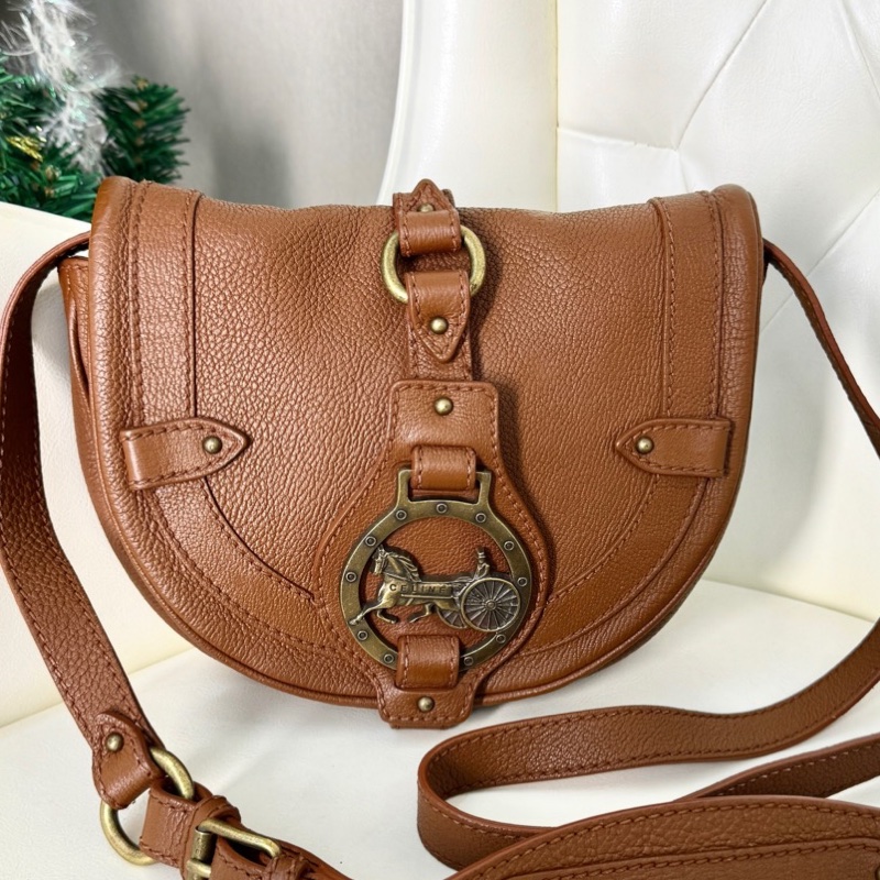 Celine賽琳 馬車扣斜挎包 尺寸22×4×19cm 。 🈚附件-0