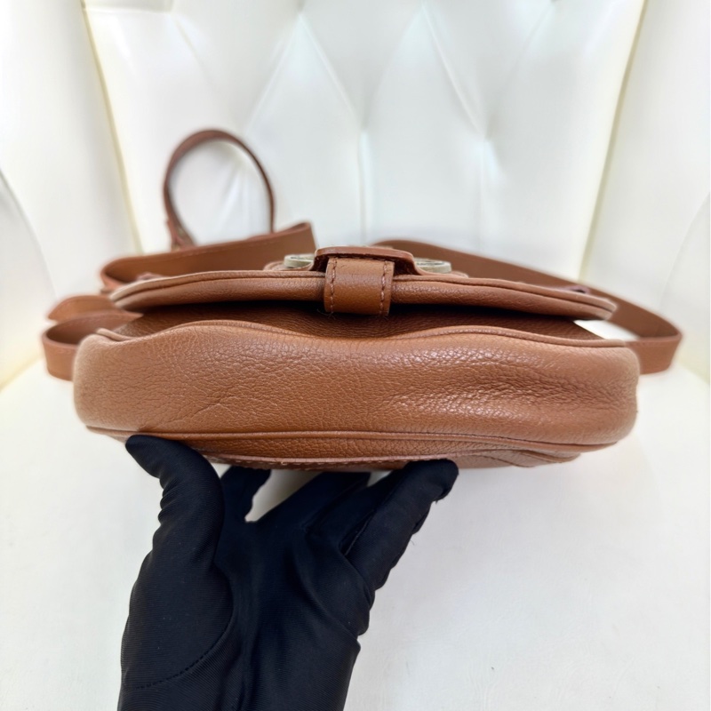 Celine賽琳 馬車扣斜挎包 尺寸22×4×19cm 。 🈚附件-5