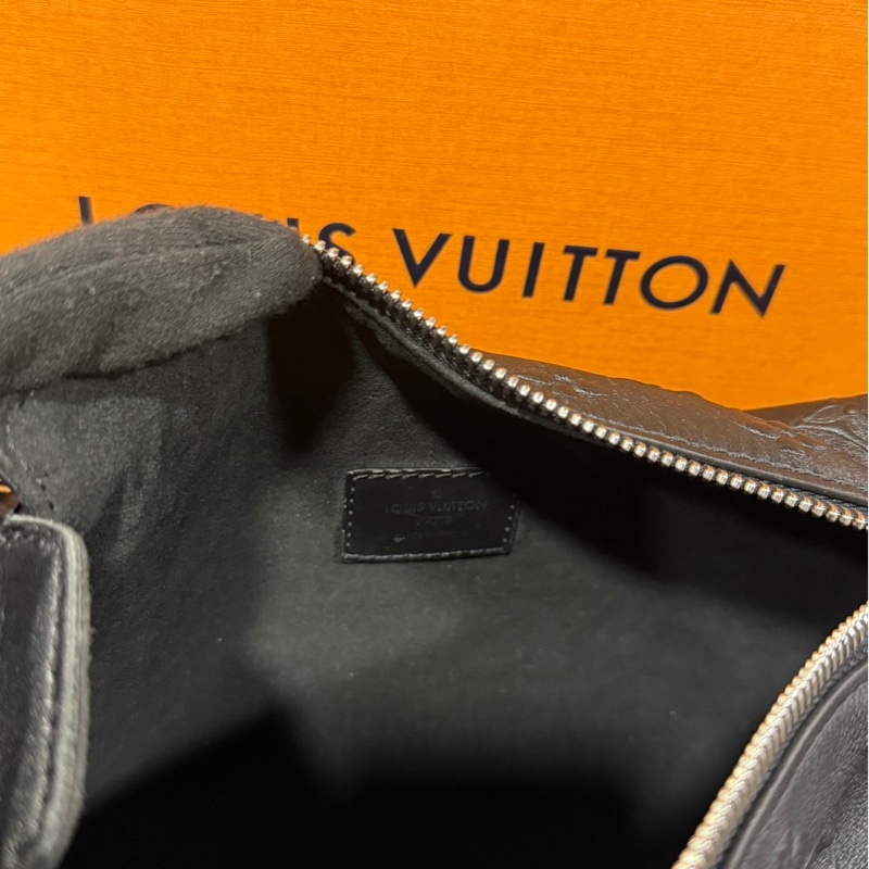 稀有單品🌟Louis Vuitton LV Side Trunk MM 黑色壓紋老花｜Classic Trend CT精品｜台北東區實體-7