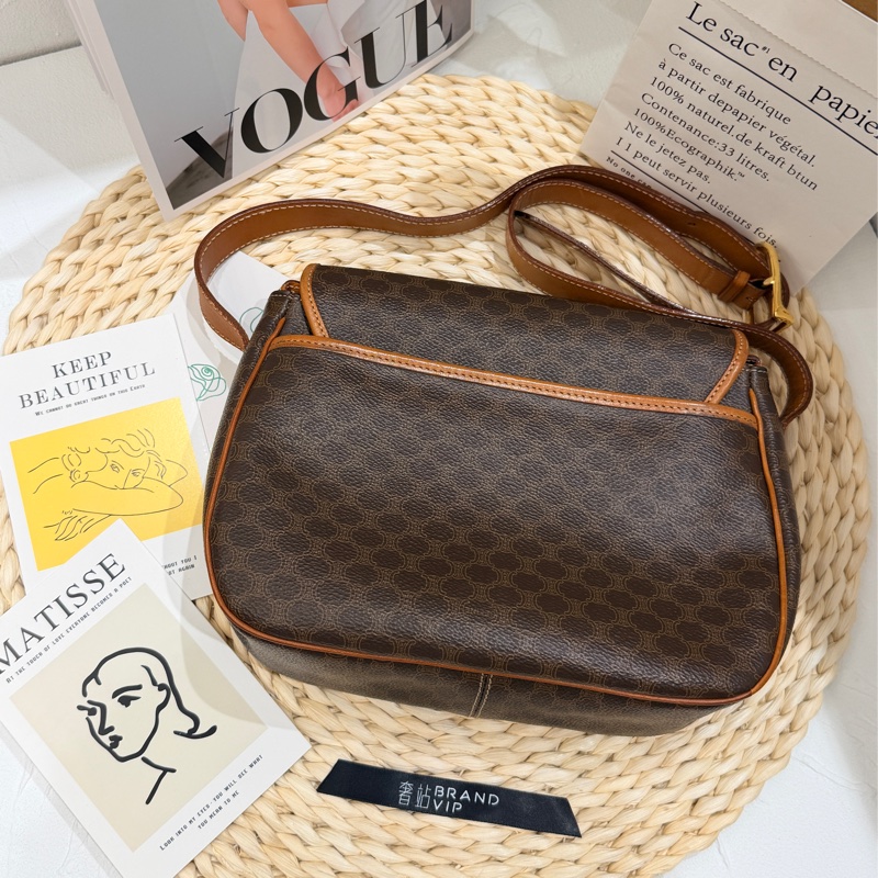 Celine Macadam Shoulder Bag（絕版）-1