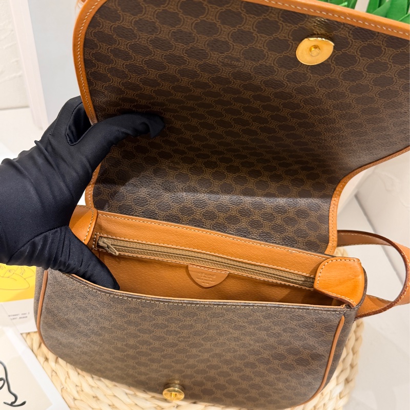 Celine Macadam Shoulder Bag（絕版）-3