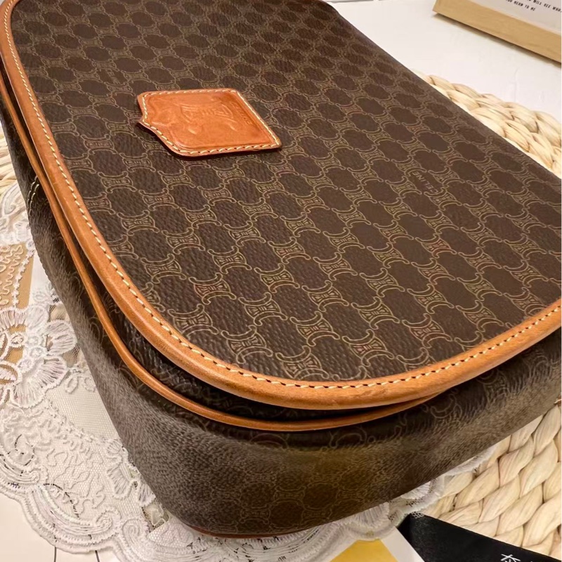 Celine Macadam Shoulder Bag（絕版）-8